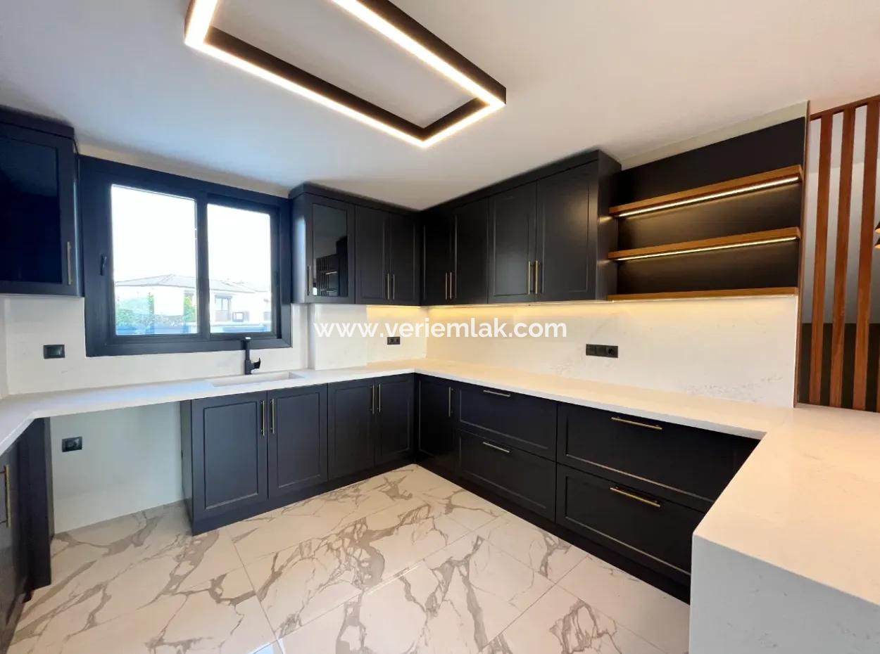 Unique Luxury Villas In Seferihisar's Most Prestigious Project!