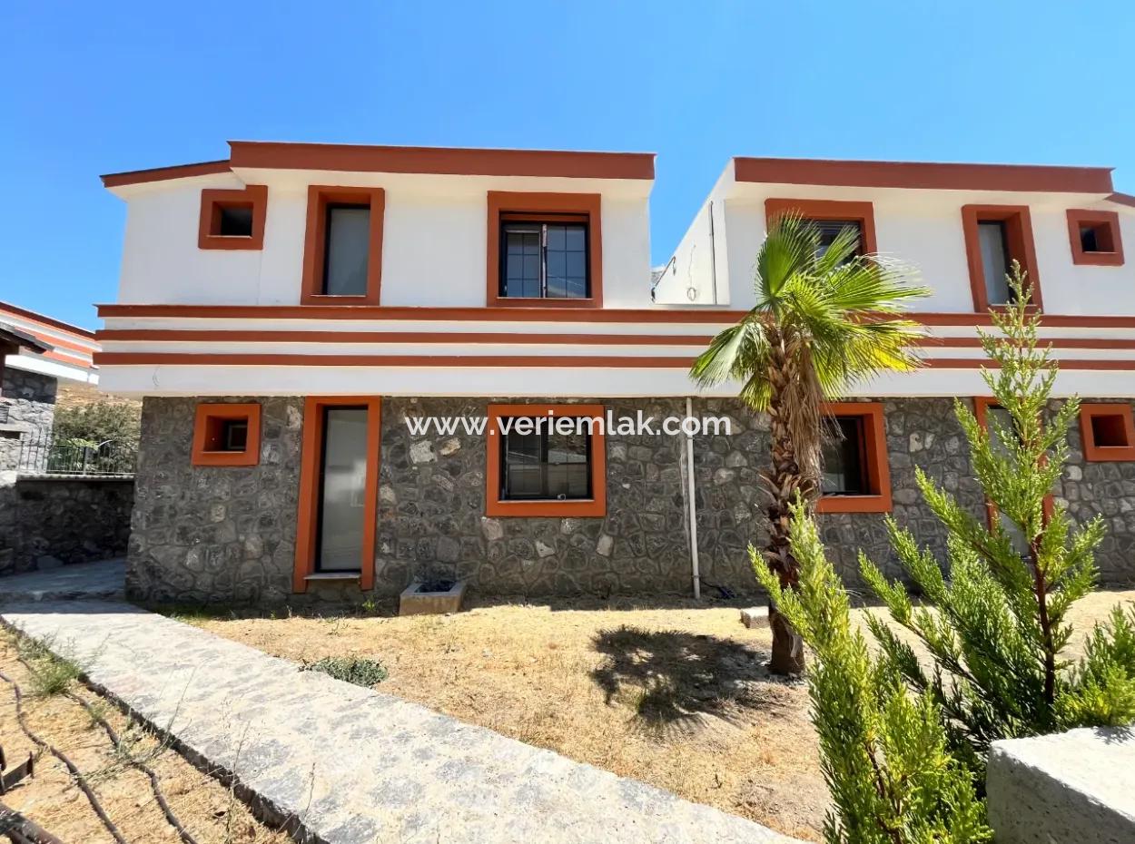 Luxury Villa In Seferihisar Haritacılar - Close To The Sea, Architectural Wonder