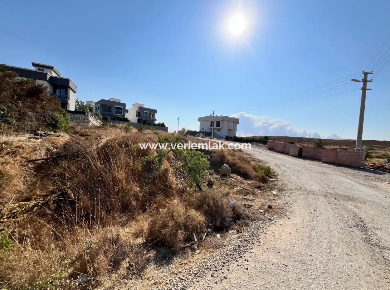 Corner Parcel Land For Sale In Seferihisar Akarca, Within Walking Distance Of The Blue Flag Beach!