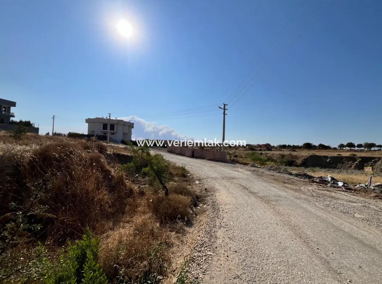 Corner Parcel Land For Sale In Seferihisar Akarca, Within Walking Distance Of The Blue Flag Beach!