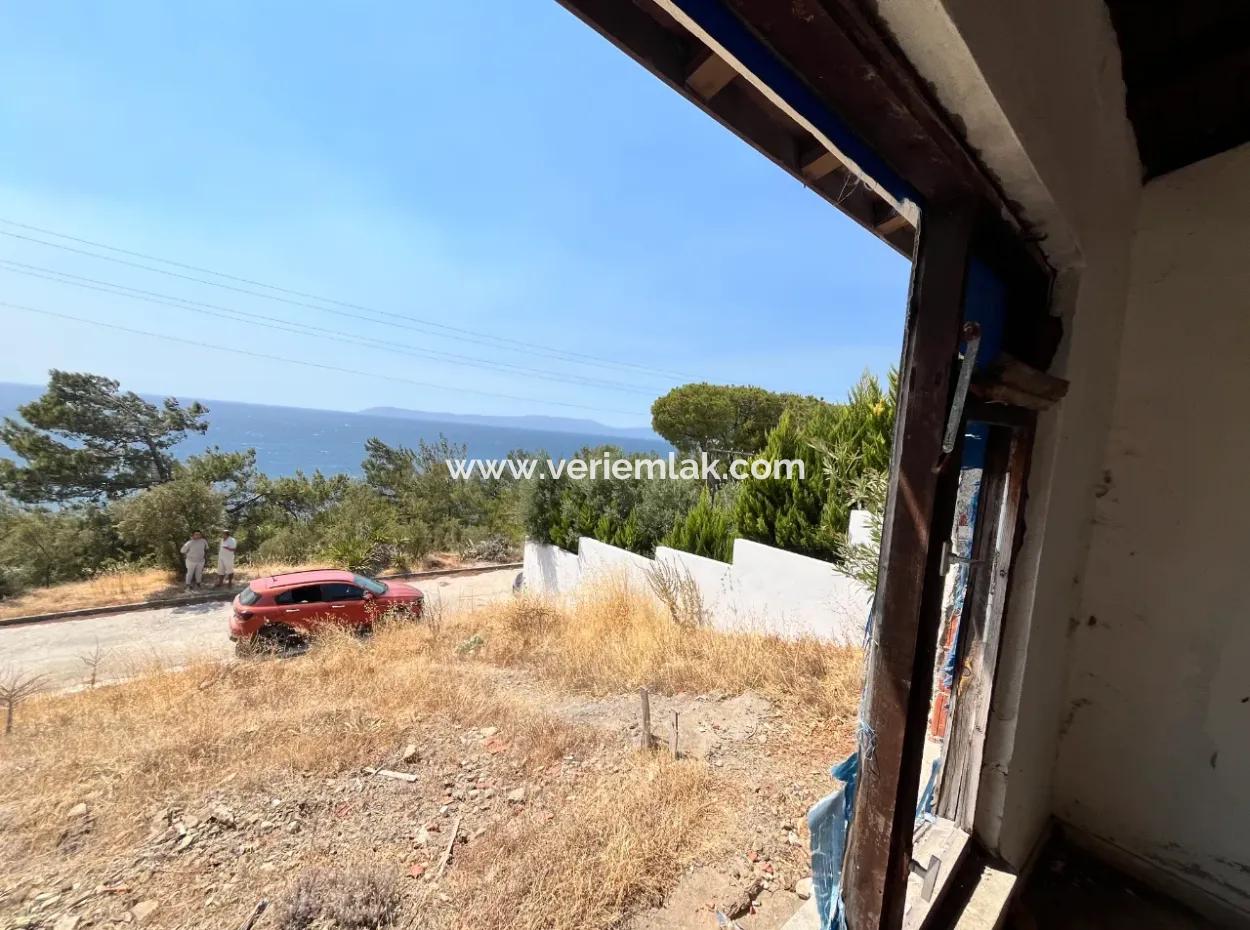 Ready For Renovation! Private Cottage For Sale In Dogankent Complex 