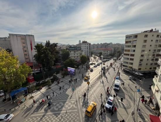 Prestigious Workplace In A Corner Location Adjacent To Sevinc Patisserie In Alsancak!