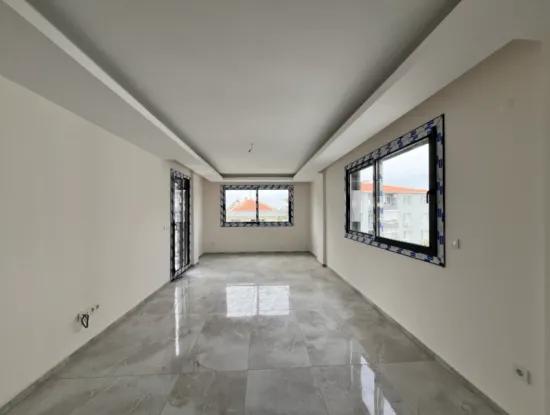 Seferihisar Mosque Neighborhood, 2Nd Floor, Large Balcony, 2 1 Zero Apartment