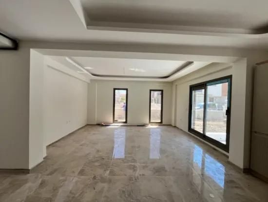 4 1 Villa For Sale With Luxury Architecture In A Complex In Seferihisar Hidirlik Neighborhood