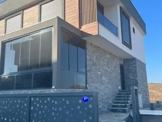 Duplex Villa For Sale In Seferihisar Akarca With Sea And Nature View