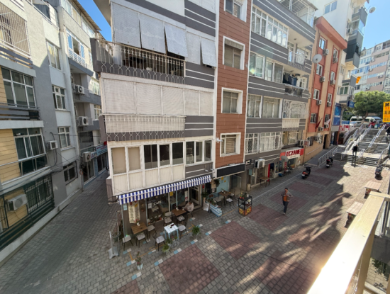 3 1 Fully Renovated Mezzanine Spacious Flat In The 2Nd Building On İnönü Street