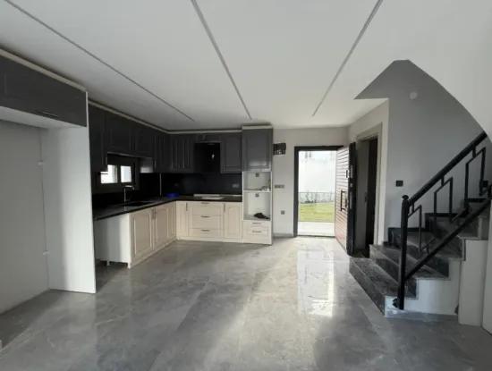 Villa With Garden Within Walking Distance To The Sea In Seferihisar Akarca