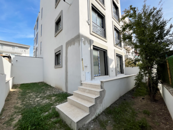 Seferihisar Çolakıbrahim Bey Neighborhood – 1 1 New Flat With Garden Use Near The Stadium