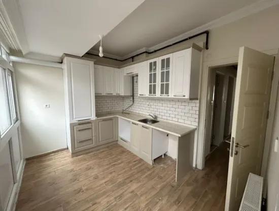 Near Alsancak State Hospital 2 1 Well-Maintained Flat For Rent