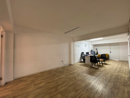 Alsancak Cyprus Martyrs 1St Floor 1 1 110M2 Office/Workplace For Rent