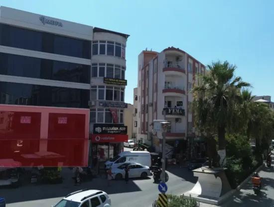 500 M² Duplex Commercial Area In A Prestigious Location In Seferihisar Bazaar Center