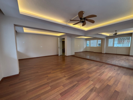 Near Alsancak Talatpaşa Boulevard Mahmut Esat Bozkurt Street In The Corner Building Painted And Whitewashed 3 1 Apartment For Rent!