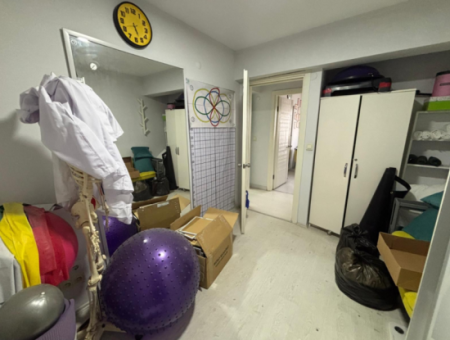 Prestigious Workplace In A Corner Location Adjacent To Sevinc Patisserie In Alsancak!