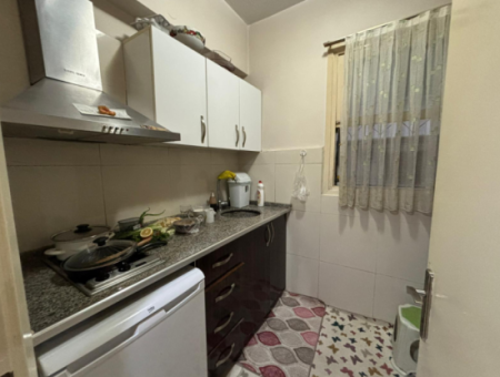 Opportunity Apartment For Sale On Mahmut Esat Street Near Alsancak Talatpaşa!