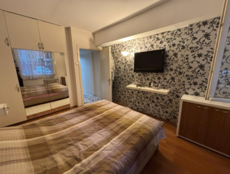 Opportunity Apartment For Sale On Mahmut Esat Street Near Alsancak Talatpaşa!