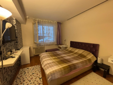 Opportunity Apartment For Sale On Mahmut Esat Street Near Alsancak Talatpaşa!