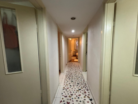 Opportunity Apartment For Sale On Mahmut Esat Street Near Alsancak Talatpaşa!