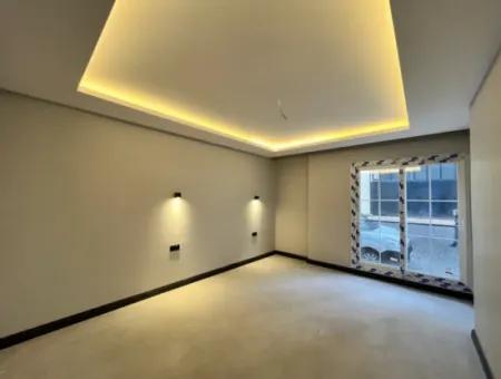 2 1 En-Suite Apartment In The Center Of Seferihisar!