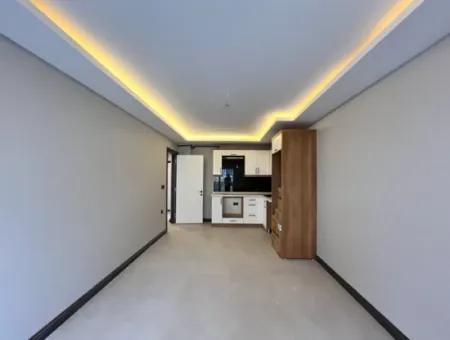 1 1 Apartment In The Center Of Seferihisar!