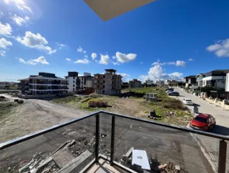 Luxury And Modern 1 1 Apartments In Seferihisar Çolakibrahimbey Neighborhood