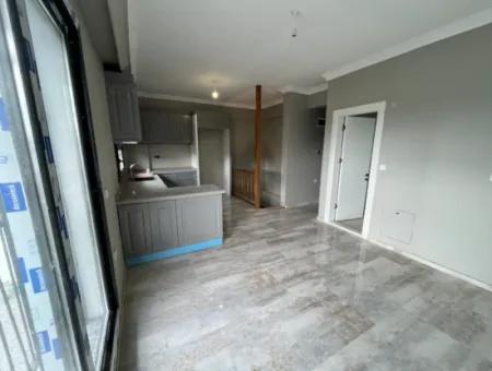 2 1 Duplex With Garden In Seferihisar Çolak İbrahim Bey Neighborhood