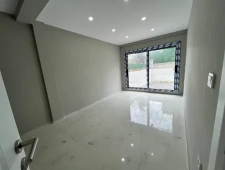 2 1 Duplex With Garden In Seferihisar Çolak İbrahim Bey Neighborhood
