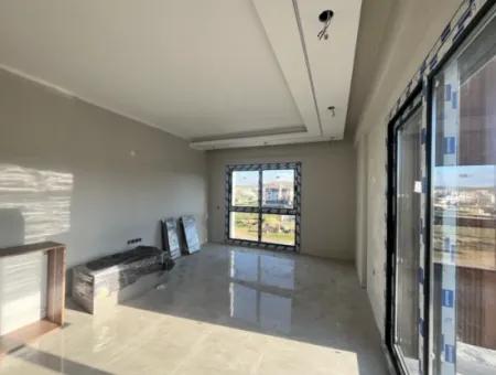 Zero 2 1 Apartments In A Complex With Pool In Seferihisar Çolakibrahimbey District, Close To Luwi Bazaar! 