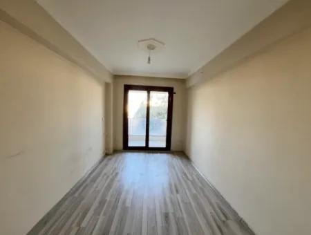Investment Opportunity In The Center Of Seferihisar: 2 1 Apartments For Sale!