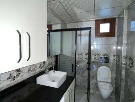 Investment Opportunity In The Center Of Seferihisar: 2 1 Apartments For Sale!