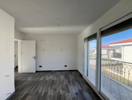 Detached 4 1 Villa For Sale In A Boutique Site In Akarca Orşal Bay