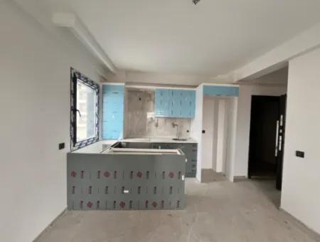 Apartments For Sale In The Most Popular Neighborhood Of Seferihisar Offering Investment And Comfort Together!