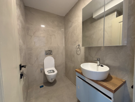Shop For Rent In A New Building Near Alsancak Şair Eşref Boulevard Tram Station Gül Sokak!