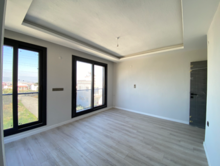 3 1 Villa For Sale With Large Garden In Seferihisar Doğanbey Ar Housing Complex