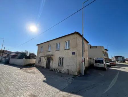 Corner Parcel Suitable For Investment Land For Sale In Seferihisar Çolakibrahimbey Neighborhood!
