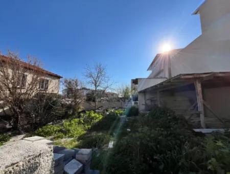 Corner Parcel Suitable For Investment Land For Sale In Seferihisar Çolakibrahimbey Neighborhood!