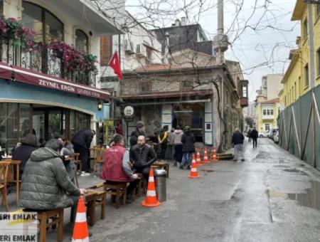Alsancak Zeynel Ergin Sokak 2 1 Renovation Suitable Apartment For Sale