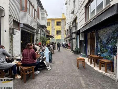 Alsancak Zeynel Ergin Sokak 2 1 Renovation Suitable Apartment For Sale