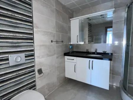 3 1 Apartment For Sale With Closed Kitchen In Corner Location In Seferihisar Hidirlik Neighborhood