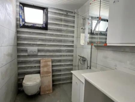 2 1 Zero Apartment With Garden Use, Large Terrace On Seferihisar Mosque Neighborhood, Gözsüzler Caddesi