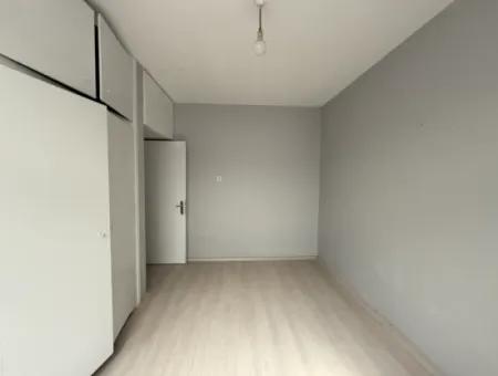 3 1 Spacious And Useful Apartments For Sale In Karabağlar Sarıyer Neighborhood
