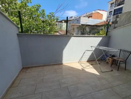 Comfortable Apartment In The Center Of Seferihisar With Terrace, Underfloor Heating, Electric Shutters!