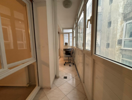 3.5 1 Vat Workplace/Residence With Sea View In Alsancak Kordon