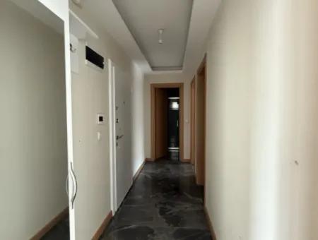 Seferihisar Camikebir Mahallesi Gözsüzler Street Spacious And Useful 2 1 Apartment For Rent