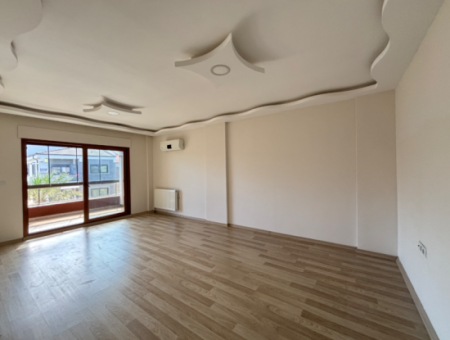 3 1 Apartment For Sale With Natural Gas In Seferihisar Camikebir Neighborhood