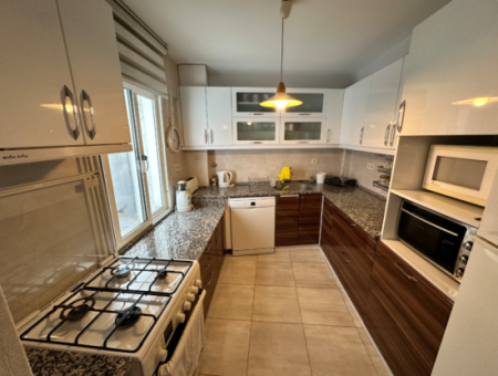 Fully Furnished Mansion Apartment With Parking In Küçükyalida