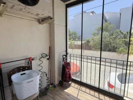 Specially Designed, Spacious And Comfortable 1 1 Apartment In Çolak İbrahim Neighborhood, Developing Region Of Seferihisar
