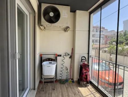 Specially Designed, Spacious And Comfortable 1 1 Apartment In Çolak İbrahim Neighborhood, Developing Region Of Seferihisar