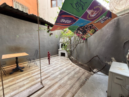 1 1 50M2 Apartment For Rent With Detached Garden On Akincilar Street In Alsancak Kahramanlar!