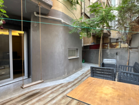 1 1 50M2 Apartment For Rent With Detached Garden On Akincilar Street In Alsancak Kahramanlar!