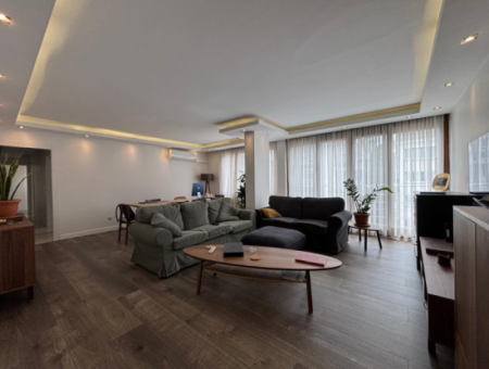 Alsancak Şair Eşrefte 3 1 140M2 Architectural Design Apartment For Rent!